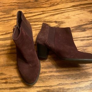 ⬇️SALE-Vionic Suede & Snake Embossed Leather Boots. Perfect to wear right now!